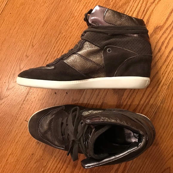 Michael Kors High Top, Brown - Picture 1 of 5